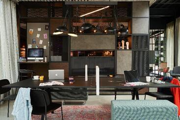 هتل Moxy York
