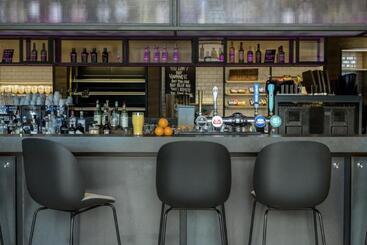 هتل Moxy York