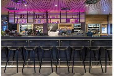 هتل Moxy York