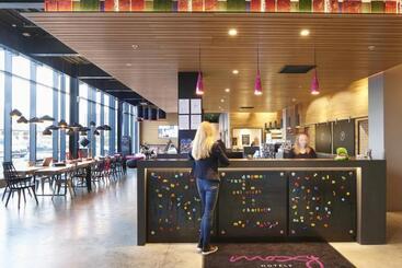 هتل Moxy York