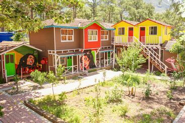 هتل Olimpos Salinas Wooden Houses