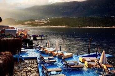 Merla Kas Villa Otelleri