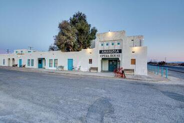 مُتل Amargosa Opera House &