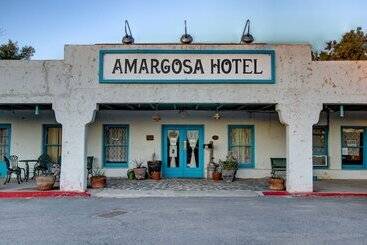 مُتل Amargosa Opera House &