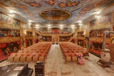 مُتل Amargosa Opera House &