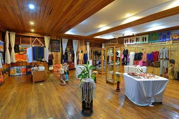 Myanmar Treasure Resorts Inle