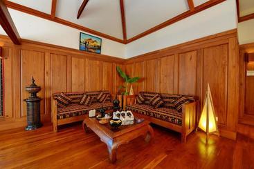 Myanmar Treasure Resorts Inle