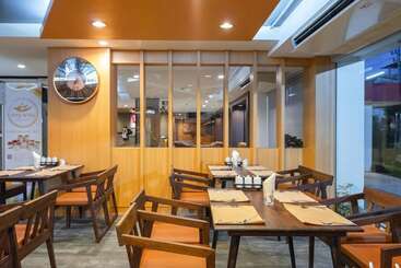 U  Homehotel Nakhonpanom