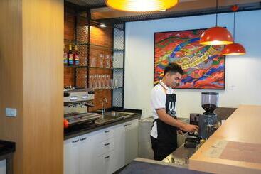 U  Homehotel Nakhonpanom