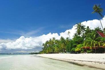 هتل Cambriza Suites