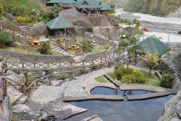 هتل Dianne Gardens