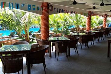 هتل Roman Empire Panglao Boutique Resort