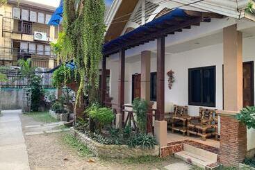 בית מלון כפרי St Vincent Cottages Dee And Timmy Side
