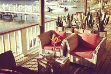 هتل The Beach House Boutique