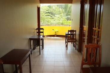 Lola Charing Pension