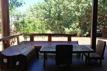 The Beachside Cottages