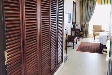 هتل Beach Luxury