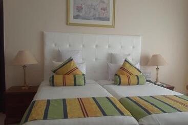 هتل Beach Luxury