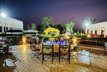 هتل Golden Tulip Nizwa