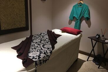 The Heritage Hotel Manila
