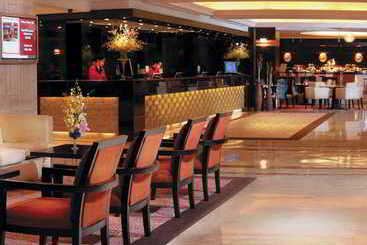 Отель Jen Manila By Shangrila