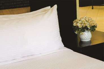ホテル Quest Plus Conference Center Clark