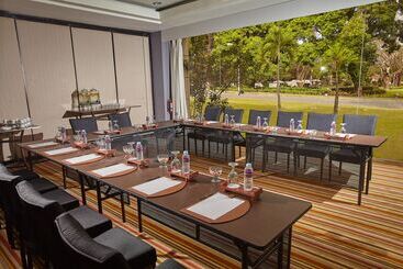 ホテル Quest Plus Conference Center Clark