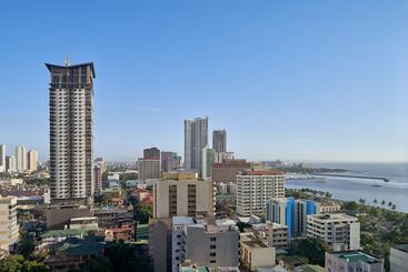 酒店 Sheraton Manila Bay