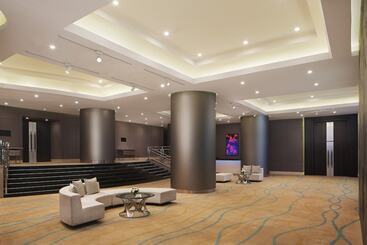 酒店 Sheraton Manila Bay