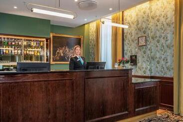 Thon Hotel Høyers