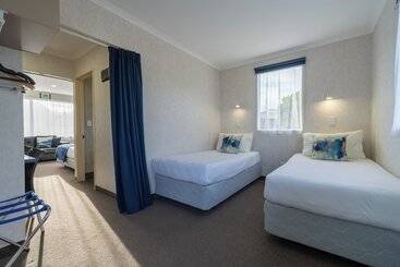 Parklands Motel & Apartments Te Anau