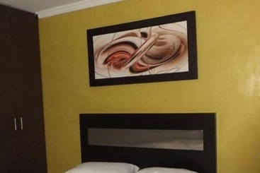 Ayenda 1225 Hotel Praga Medellin