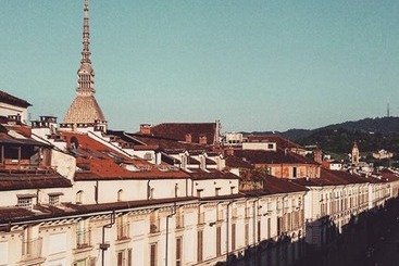 تختخواب و صبحانه Colazione In Piazza Castello
