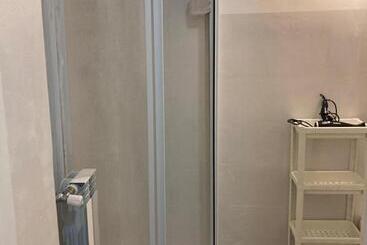 تختخواب و صبحانه Guest House Roma