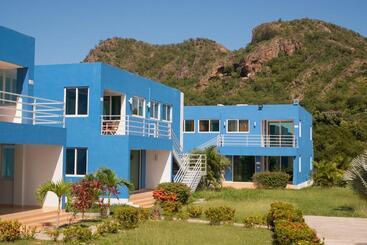 Harbour Island Residences