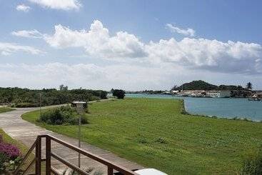 Harbour Island Residences