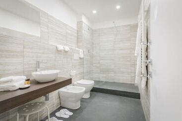 مسافرخانه Genova46 Suites & Rooms