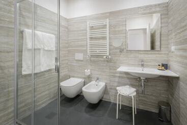مسافرخانه Genova46 Suites & Rooms