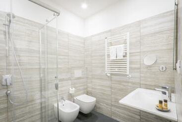 مسافرخانه Genova46 Suites & Rooms