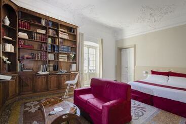 مسافرخانه Genova46 Suites & Rooms