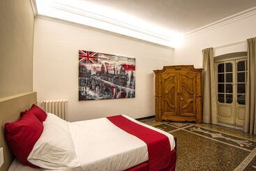 مسافرخانه Genova46 Suites & Rooms