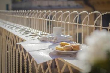 مسافرخانه Genova46 Suites & Rooms
