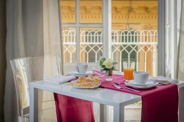مسافرخانه Genova46 Suites & Rooms