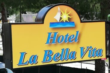 مسافرخانه La Bella Vita