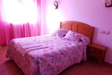 Hostal Río Mundo