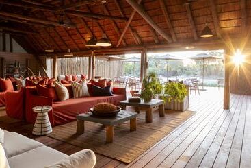 هتل Simbavati River Lodge