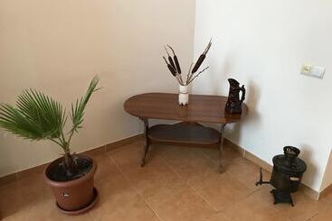 Light Guest House Hostel