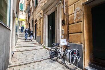 Ostellin Genova Hostel