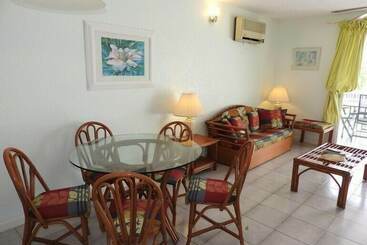 Villa 251b At Jolly Harbour