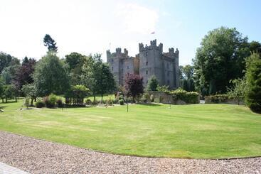 هتل Langley Castle